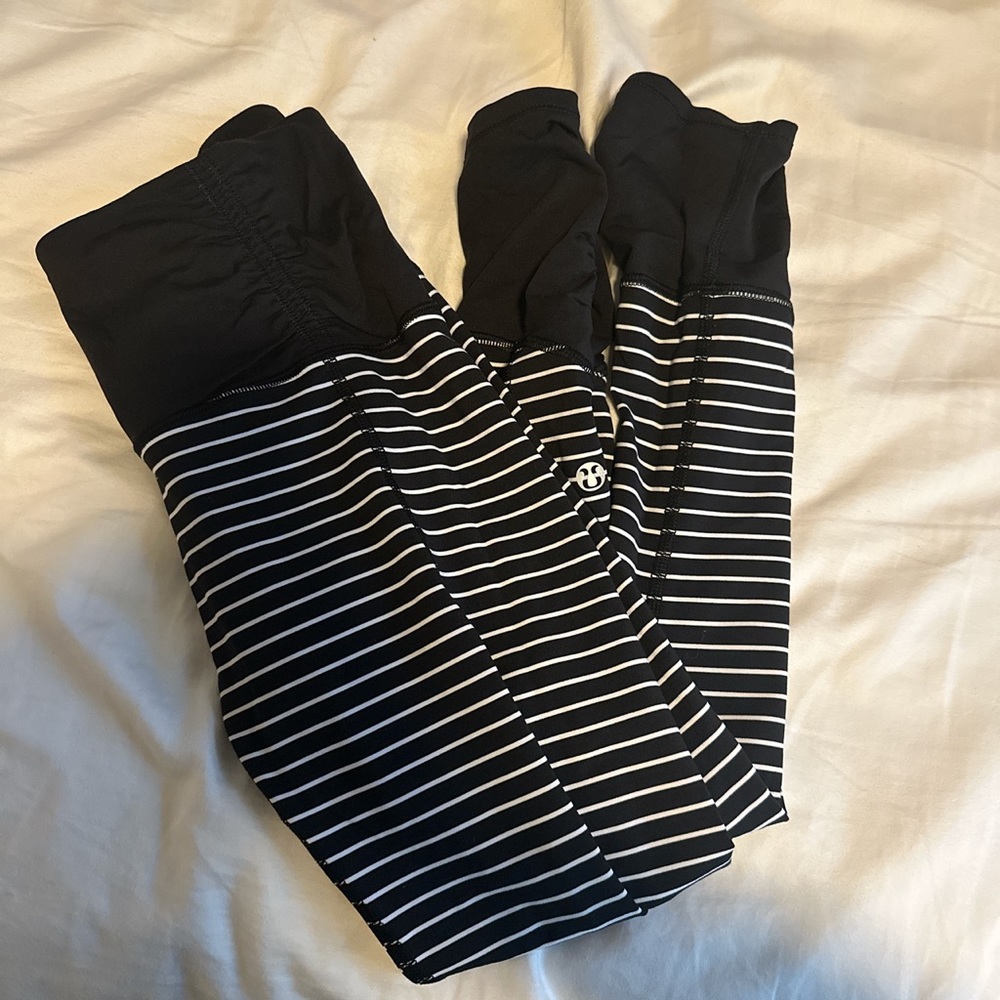 LULULEMON CAPRI CROPPED LEGGINGS HIGH WAISTED